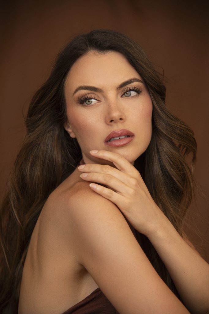Odei Cachero Hernandez actriz serie película teatro cine television ficcion globomedia TV España Telecinco TVE Mediaset biografia edad Instagram Facebook pareja Wikipedia Andalucía Madrid Canarias Asturias Galicia Valencia tele video web página modelo foto fotografía imagen imágenes trabajos trabajo videobook book curriculum youtube contacto foto hbo netflix